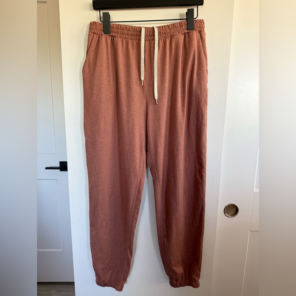 Vuori Boyfriend Jogger Size Large